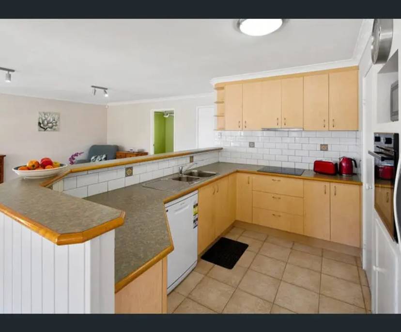 $350, Share-house, 4 bathrooms, Albany Creek QLD 4035