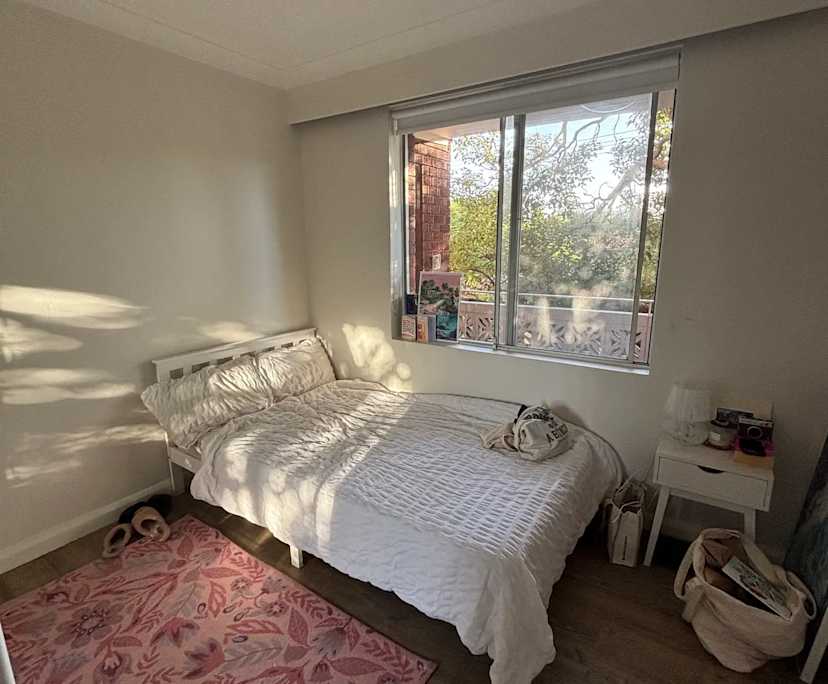 Unfurnished room in a flatshare