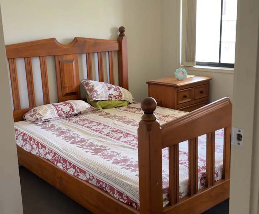 $350, Homestay, 2 rooms, Calamvale QLD 4116, Calamvale QLD 4116