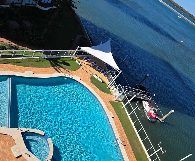 $375, Flatshare, 2 bathrooms, Runaway Bay QLD 4216