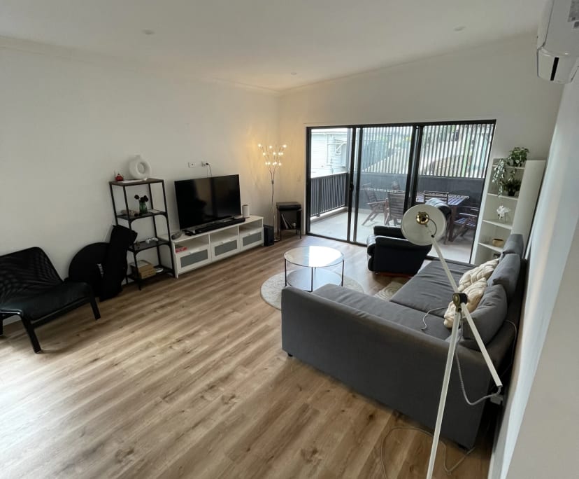 Room in a share house