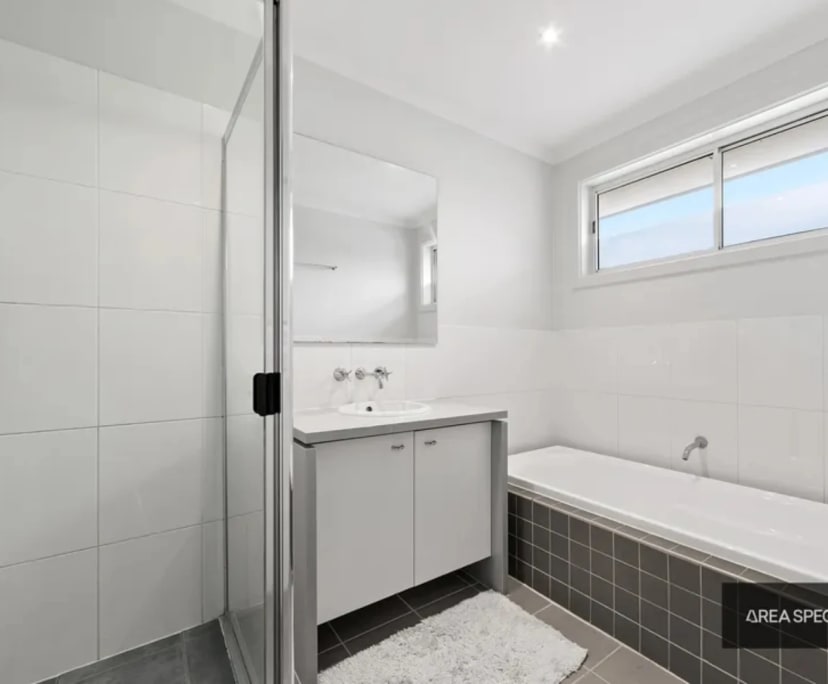 $250, Share-house, 5 bathrooms, Deer Park VIC 3023