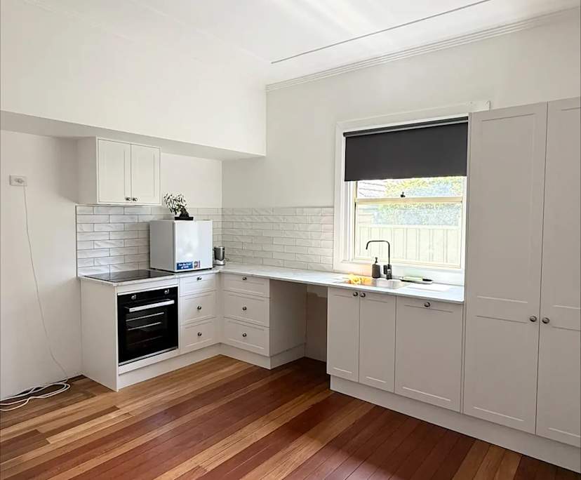 Whole property with 3 rooms for rent