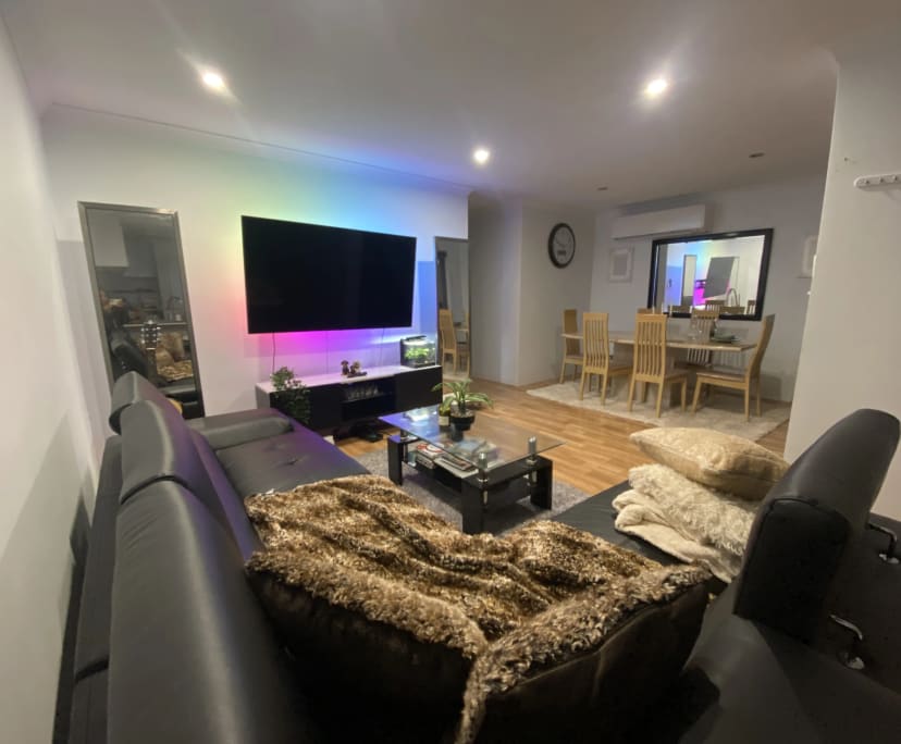 Room in a share house