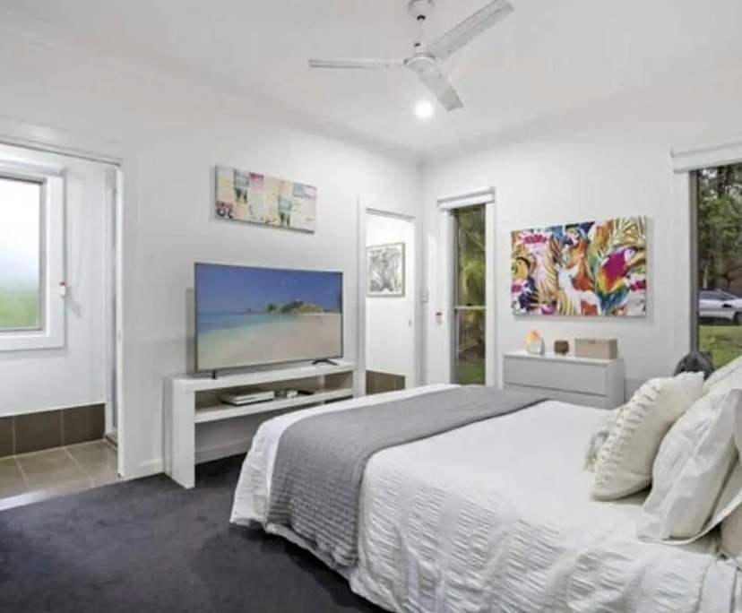 Furnished room with own bathroom