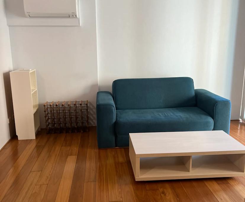 Furnished room with ensuite in a flatshare