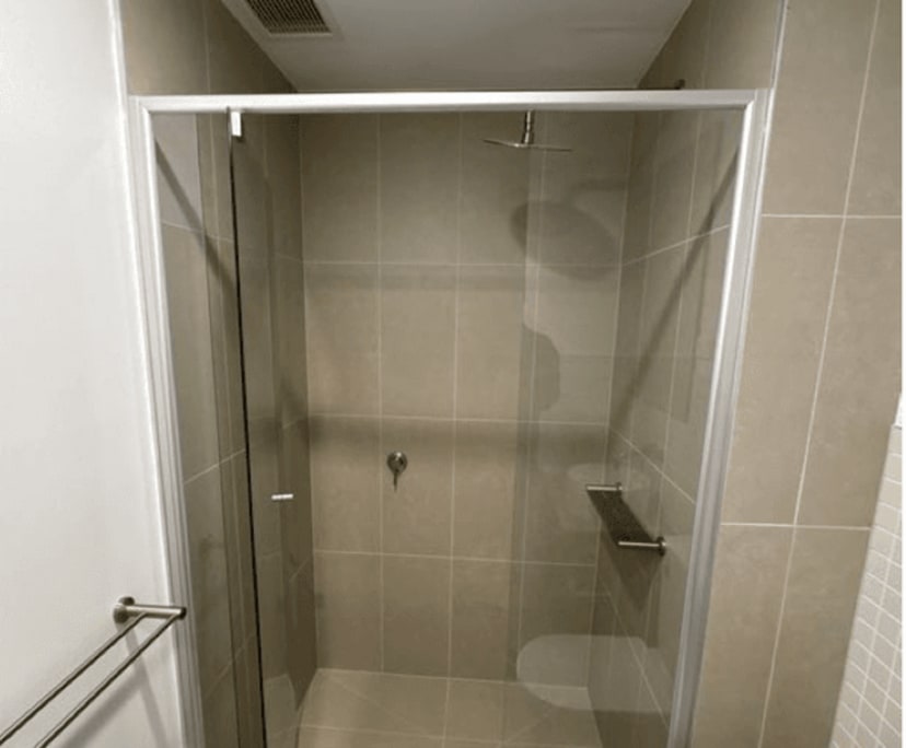 Whole property with 2 rooms for rent