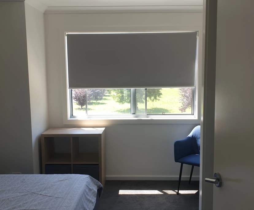 Room for Rent in Oaks Estate, Canberra 270, Furni...
