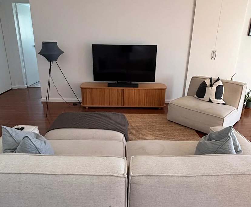 Whole property with 2 rooms for rent