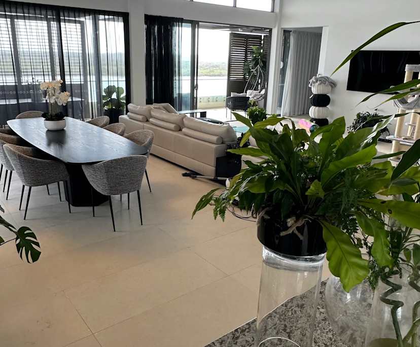 $750, Share-house, 3 bathrooms, Paradise Point QLD 4216