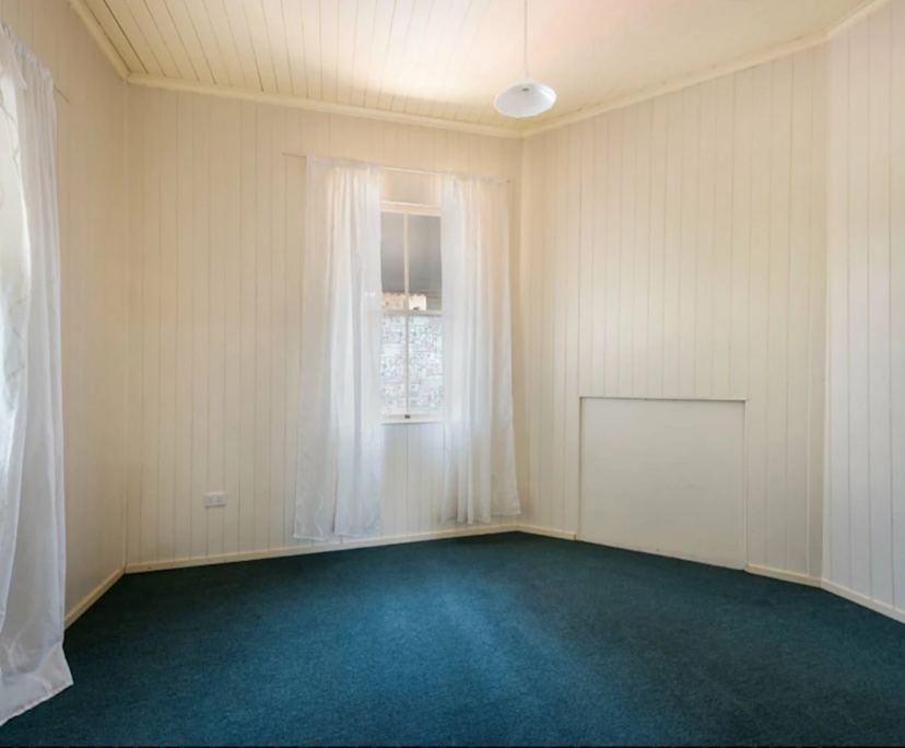 propertyImage