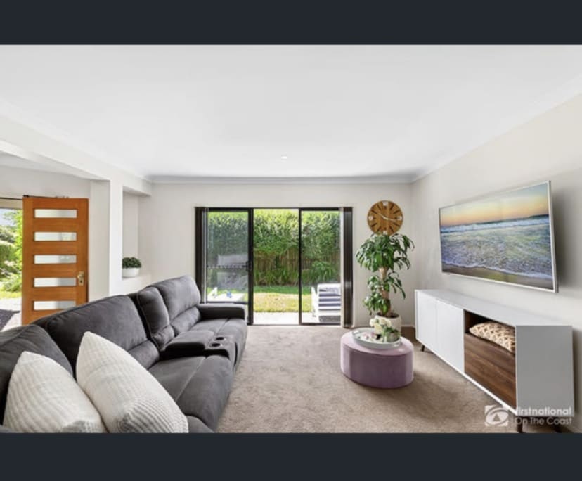 Room for Rent in Bundall, Gold Coast 200, Furnish...