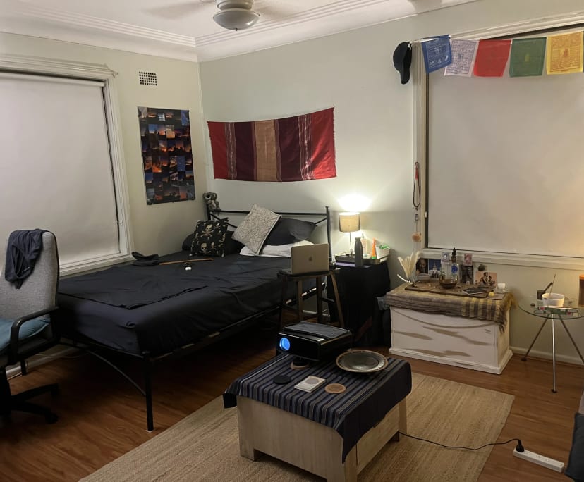 Furnished room in a share house