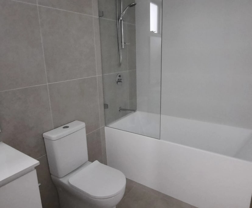 $400, Flatshare, 2 bathrooms, Castle Hill NSW 2154