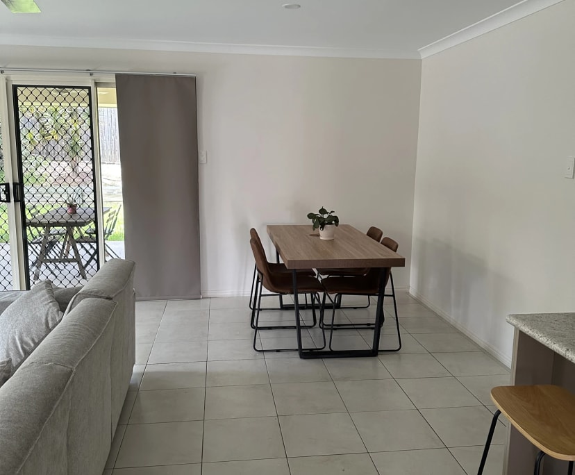 Room for Rent in Boyne Island, QLD 230, Unfurnish...