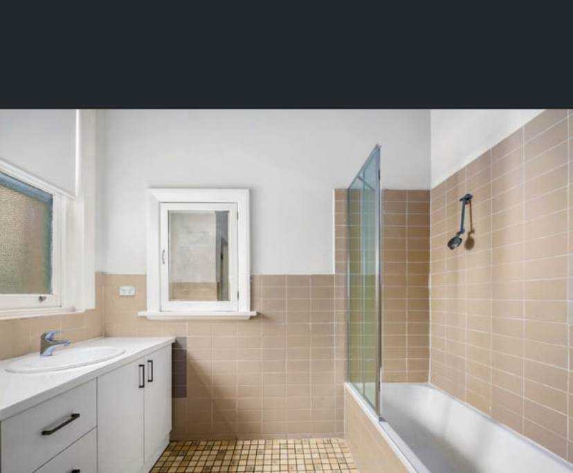 Whole property with 2 rooms for rent