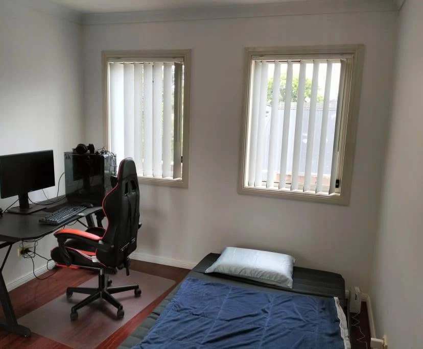 Furnished room in a share house