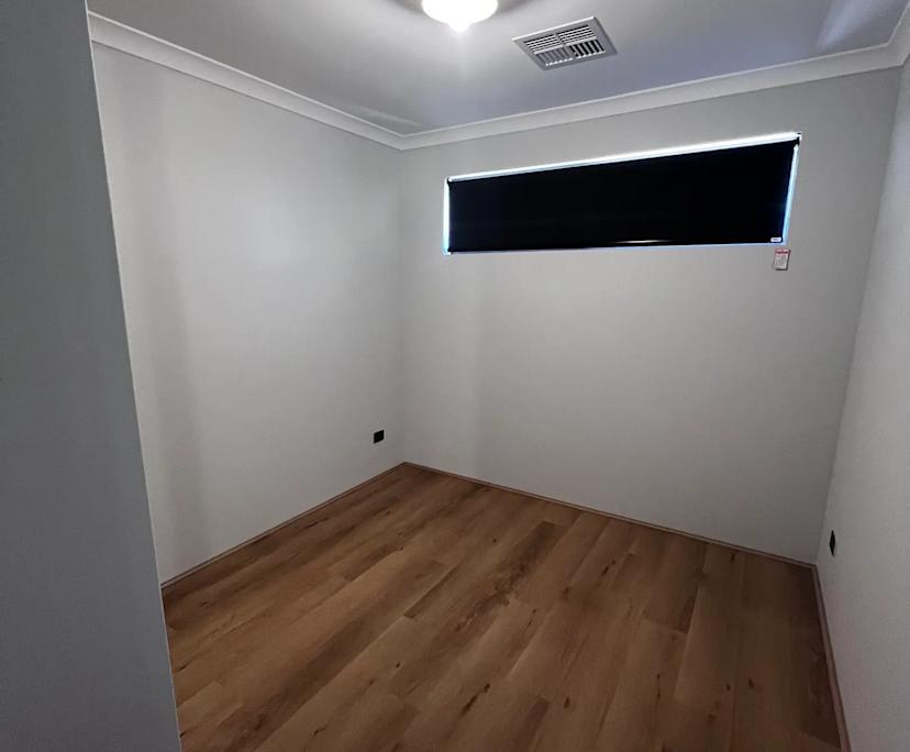 Unfurnished room with own bathroom