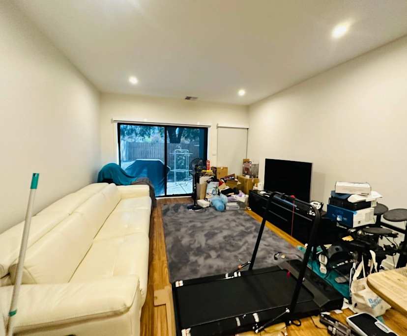 $300, Share-house, 3 bathrooms, Greenway ACT 2900