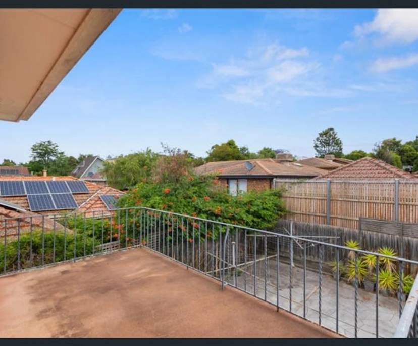 Whole property with 2 rooms for rent