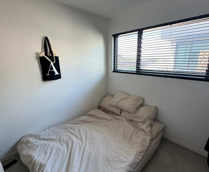 $325, Whole-property, 2 bathrooms, Malvern VIC 3144