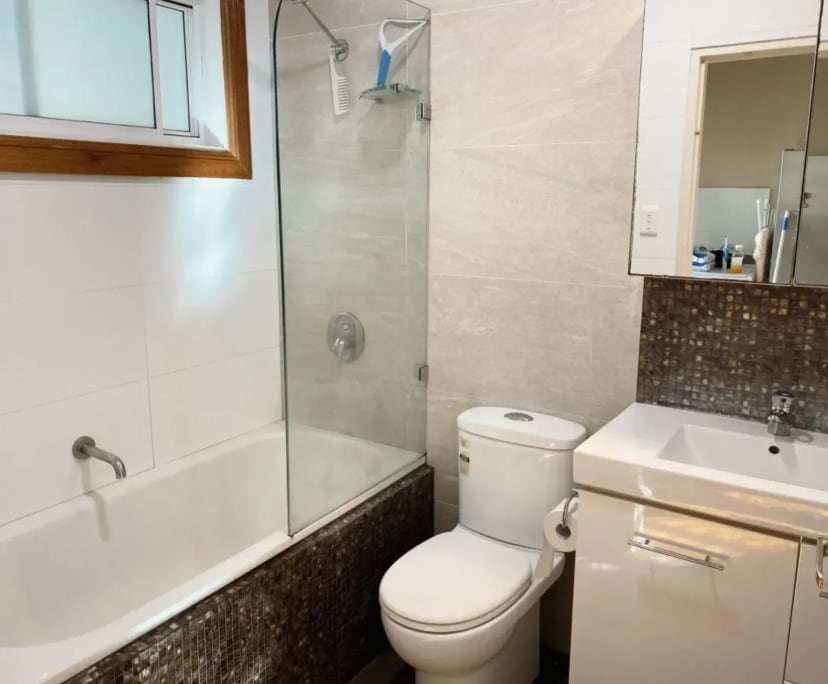 $245, Share-house, 3 bathrooms, Enmore NSW 2042