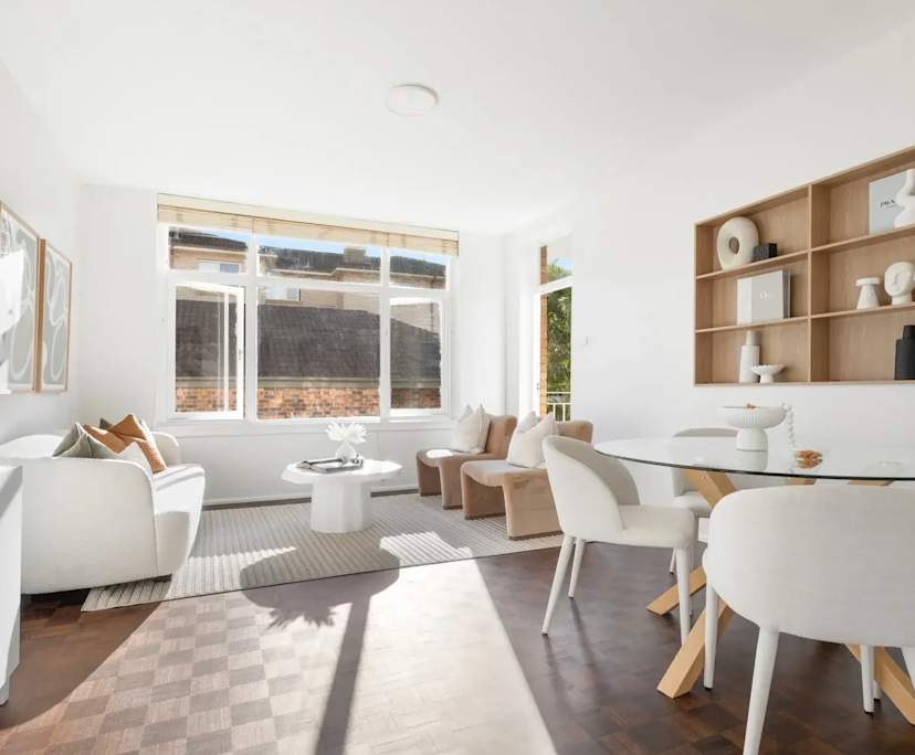 Unfurnished room in a flatshare