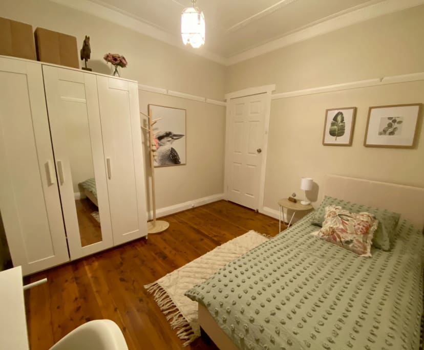 Furnished room in a share house