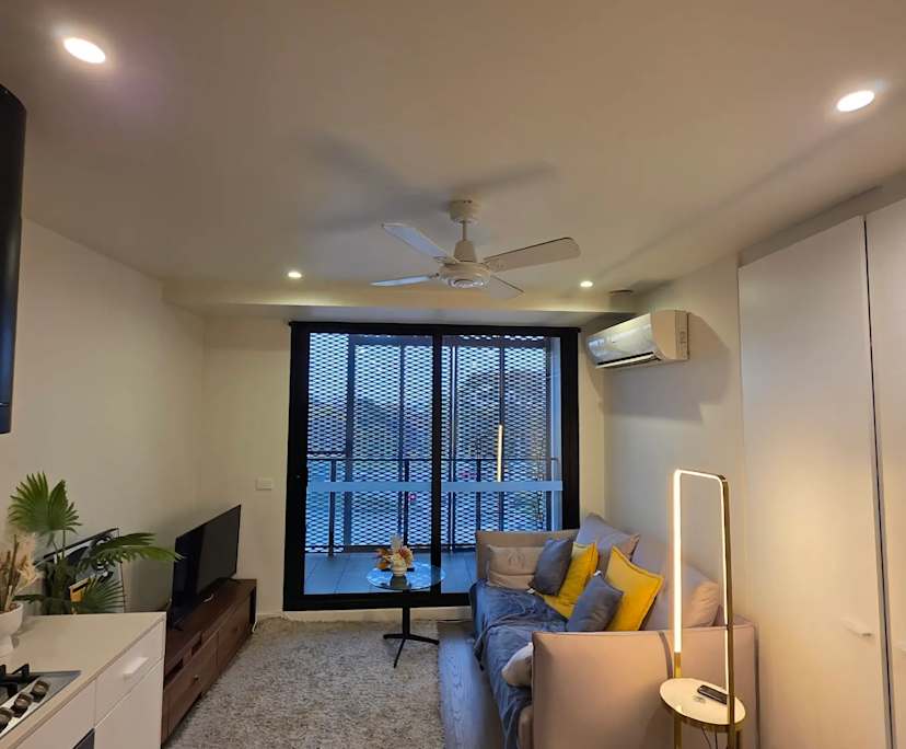 Furnished room with own bathroom
