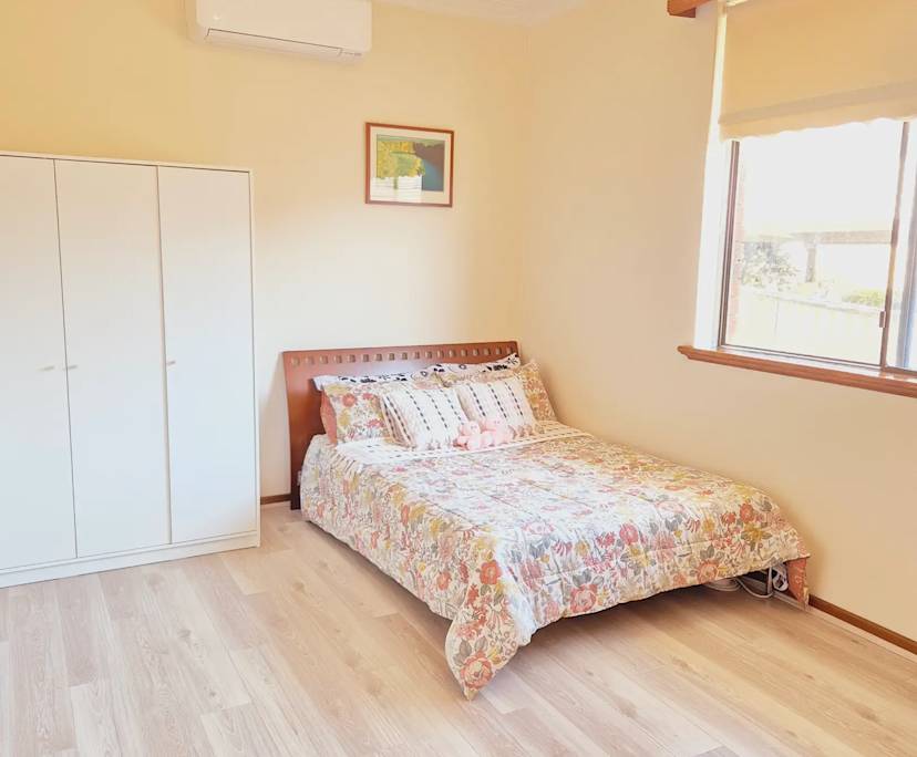$290-300, Student-accommodation, 2 rooms, Dianella WA 6059, Dianella WA 6059