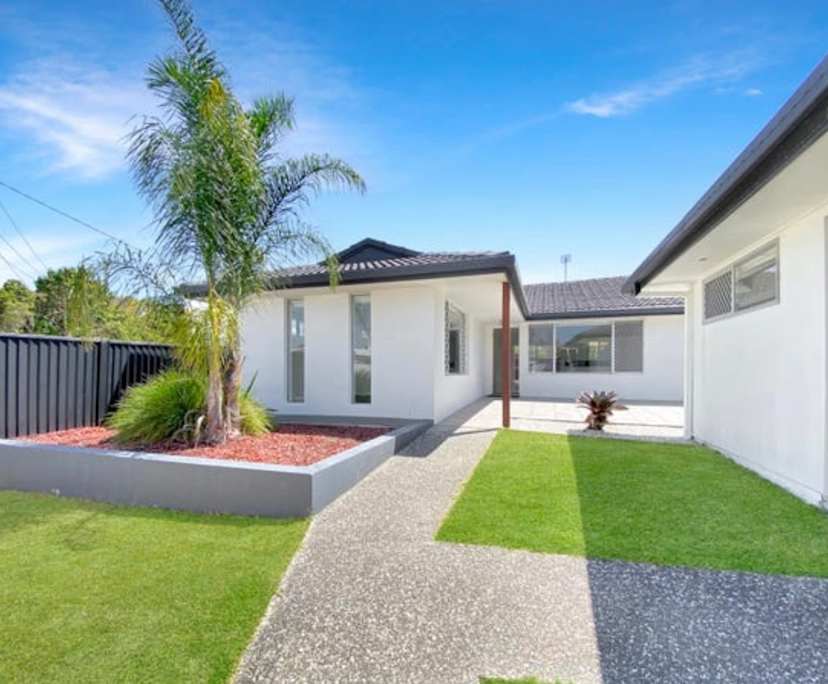 $255, Share-house, 4 bathrooms, Broadbeach Waters QLD 4218