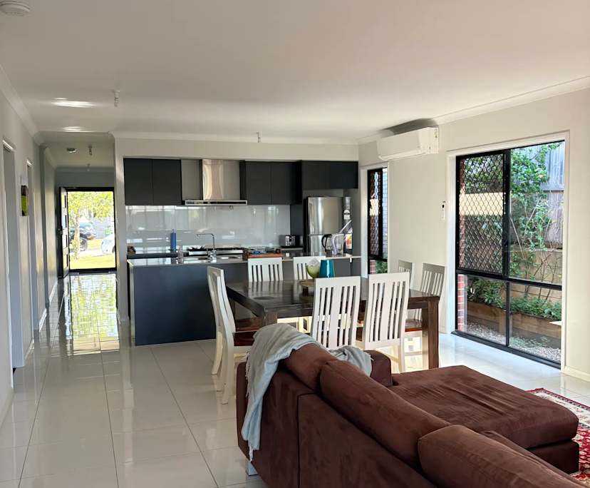 $300, Share-house, 4 bathrooms, Ormeau Hills QLD 4208
