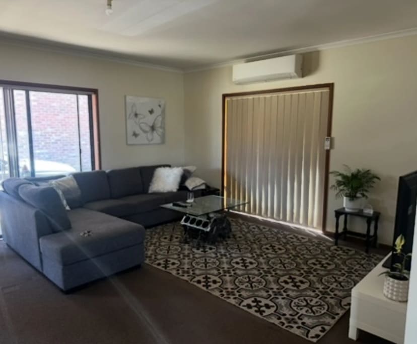 Room in a share house