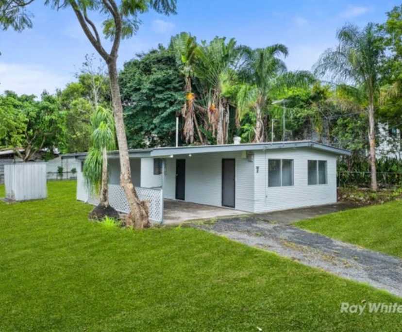 Whole property with 3 rooms for rent
