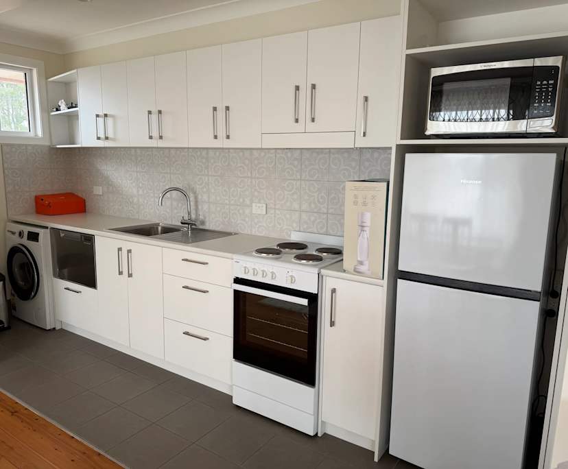 $300, Share-house, 3 bathrooms, Toormina NSW 2452