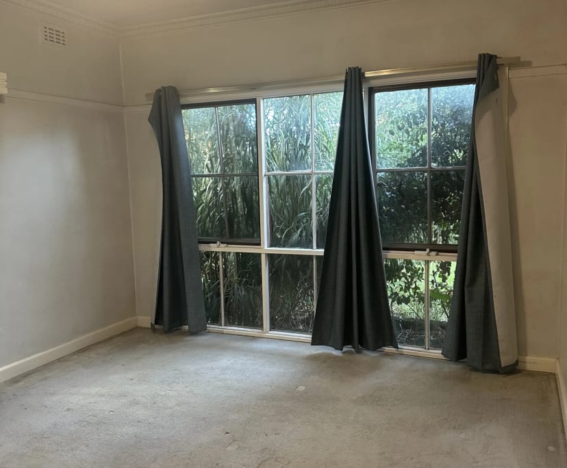 Unfurnished room in a share house