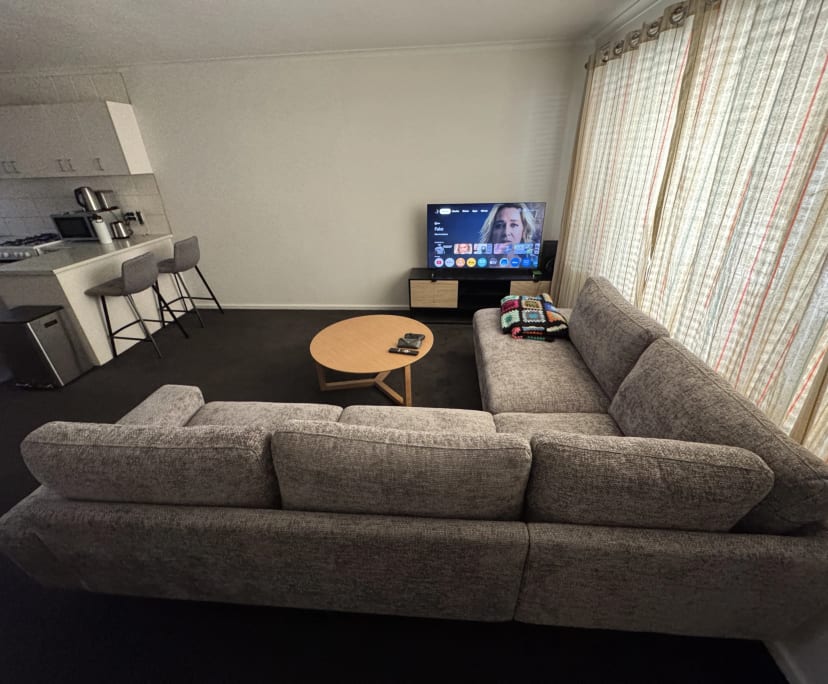 Furnished room in a flatshare