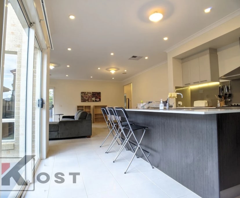 $230, Share-house, 4 bathrooms, Point Cook VIC 3030