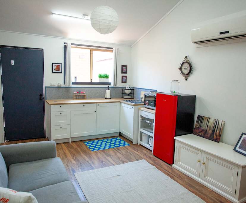 $450, Studio, 1 bathroom, Caversham WA 6055
