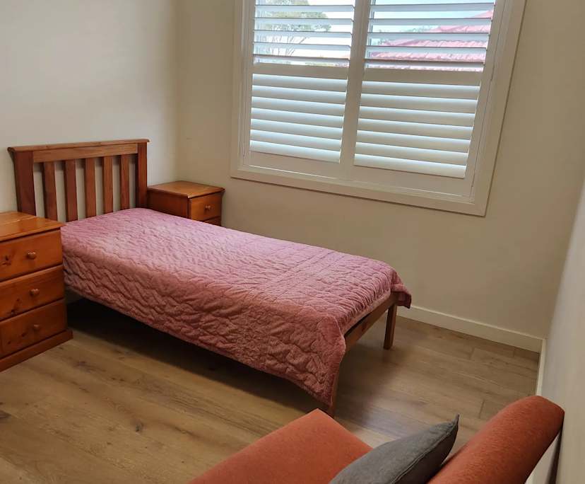 Furnished room with own bathroom