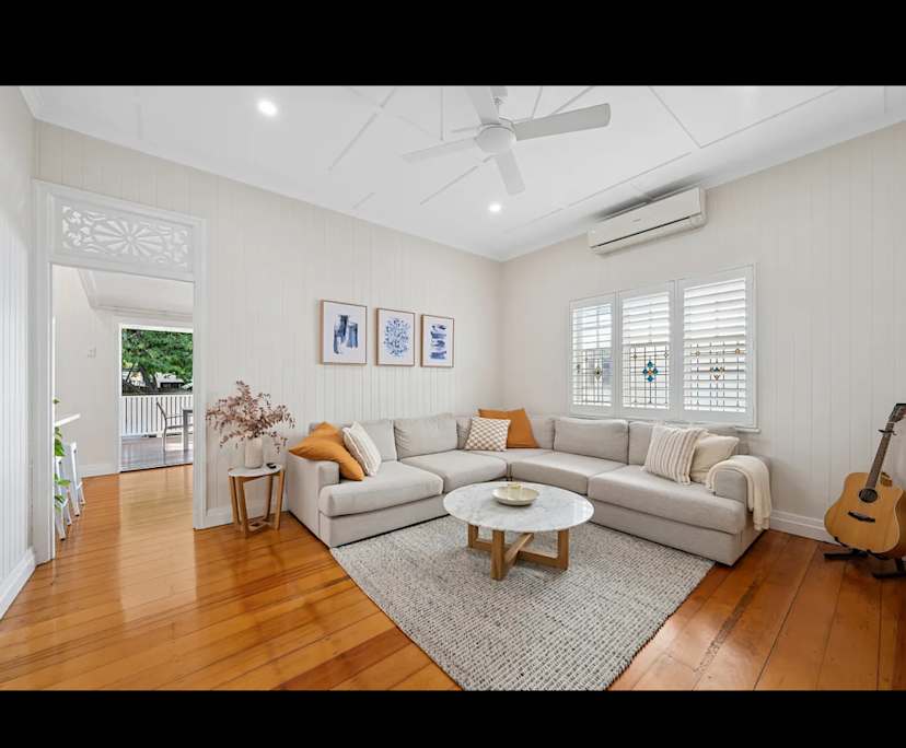 Whole property with 3 rooms for rent