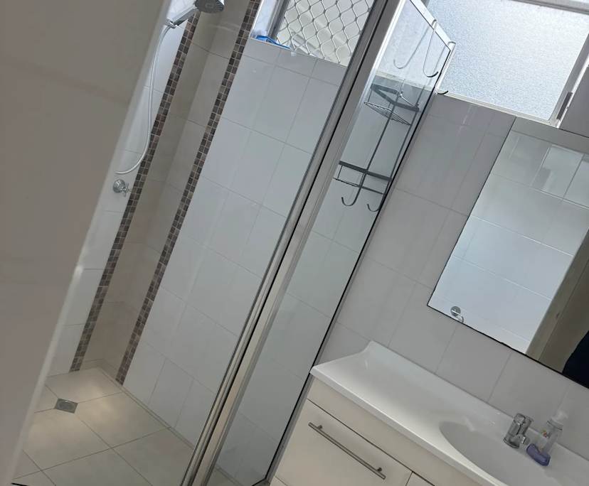 $300, Flatshare, 2 bathrooms, Cairns North QLD 4870