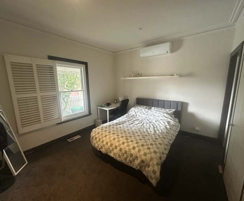 Room with ensuite in a share house