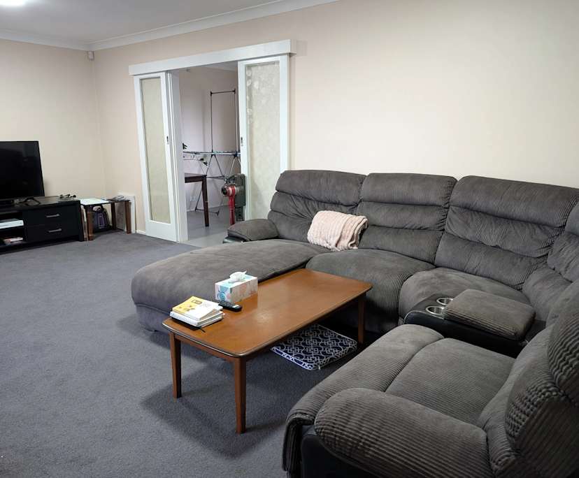 $275, Share-house, 3 bathrooms, Chipping Norton NSW 2170