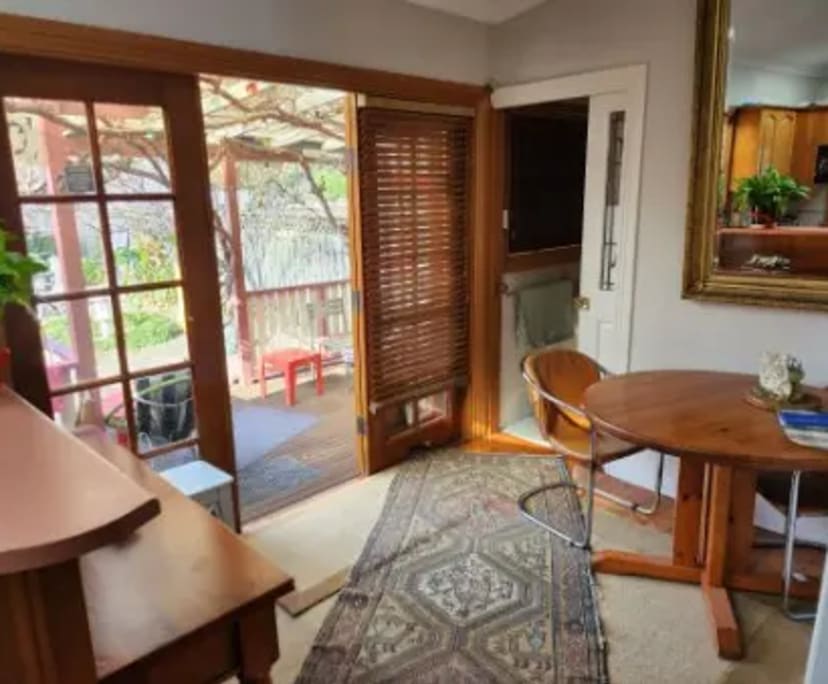 Room in a share house