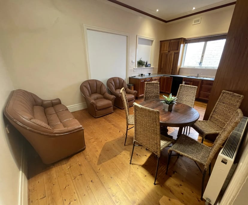 $1,500, Whole-property, 4 bathrooms, Balaclava VIC 3183