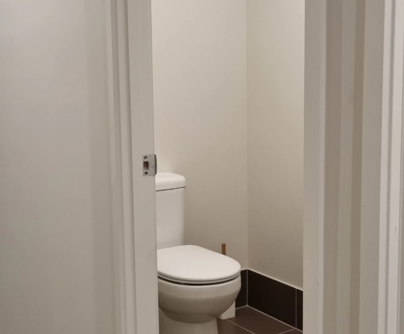 $305, Share-house, 3 bathrooms, Birtinya QLD 4575