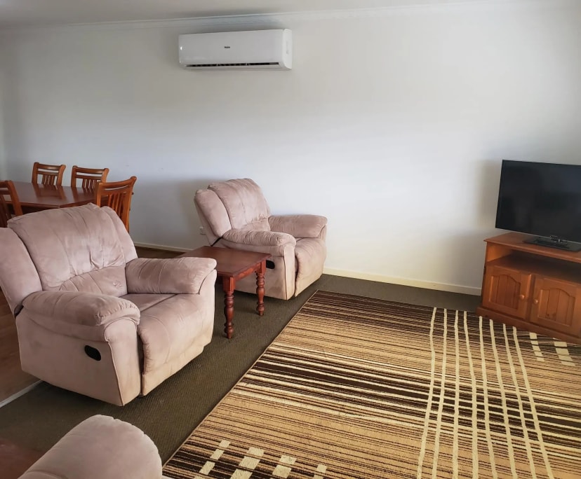 $300, Share-house, 3 bathrooms, Nerang QLD 4211