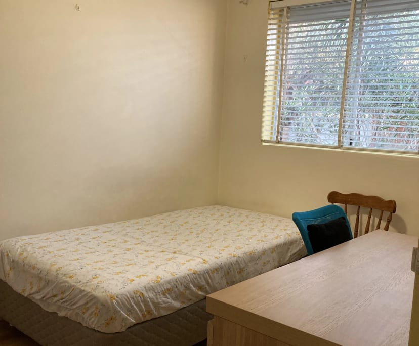 Room in a share house