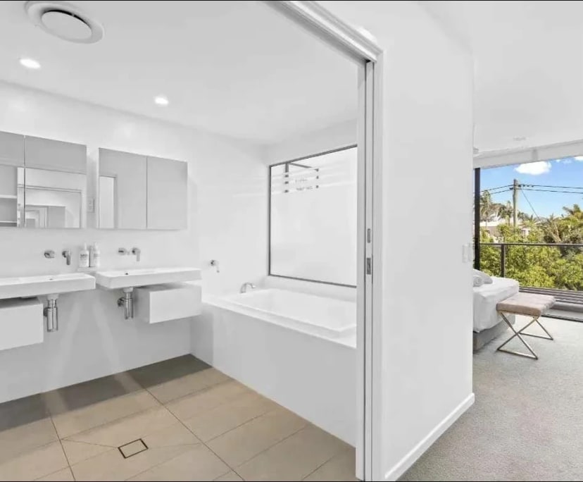 Furnished room with own bathroom